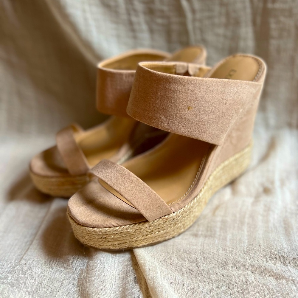 Nude Express Wedges
